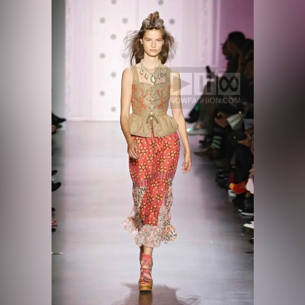 Anna Sui // Karlie Platform Sandals, Desert Tan - Picture 13 of 15